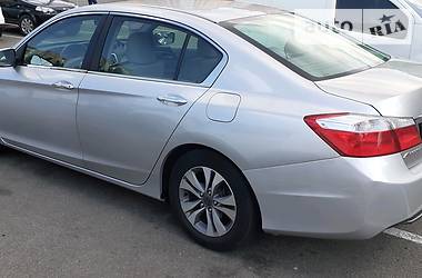 Седан Honda Accord 2014 в Киеве