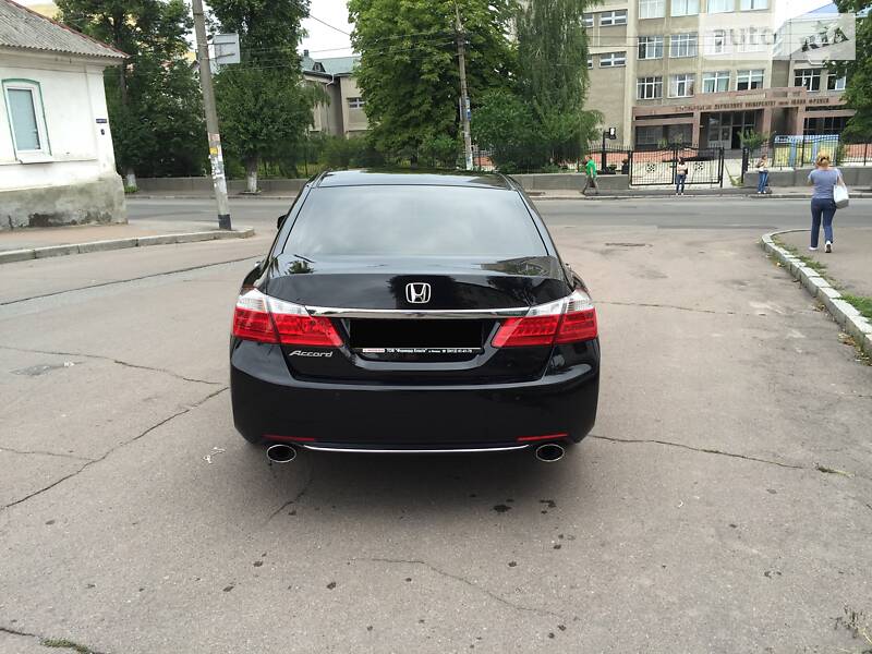 Седан Honda Accord 2013 в Житомирі