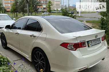 Седан Honda Accord 2010 в 