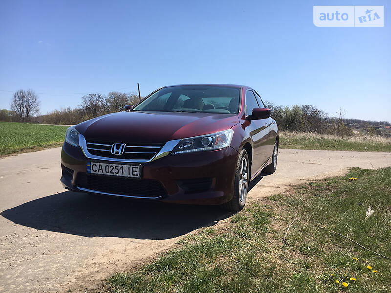 Седан Honda Accord 2013 в Умани