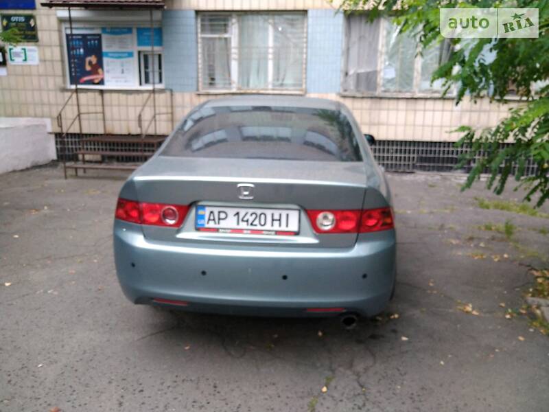 Седан Honda Accord 2004 в Киеве