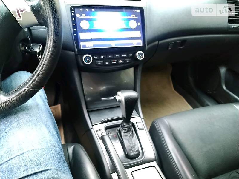 Седан Honda Accord 2004 в Киеве