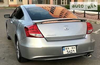 Купе Honda Accord 2011 в Киеве