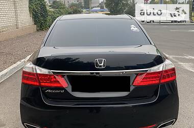 Седан Honda Accord 2014 в 