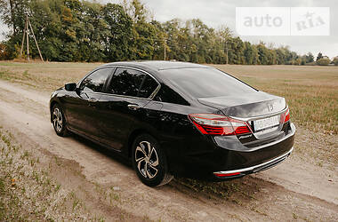 Седан Honda Accord 2015 в Виннице