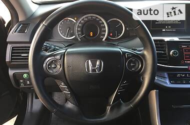 Седан Honda Accord 2013 в Кривом Роге