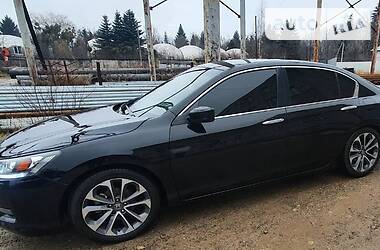 Седан Honda Accord 2015 в Львове