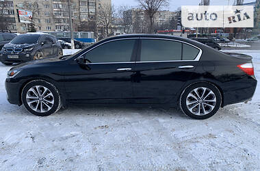 Седан Honda Accord 2013 в Киеве