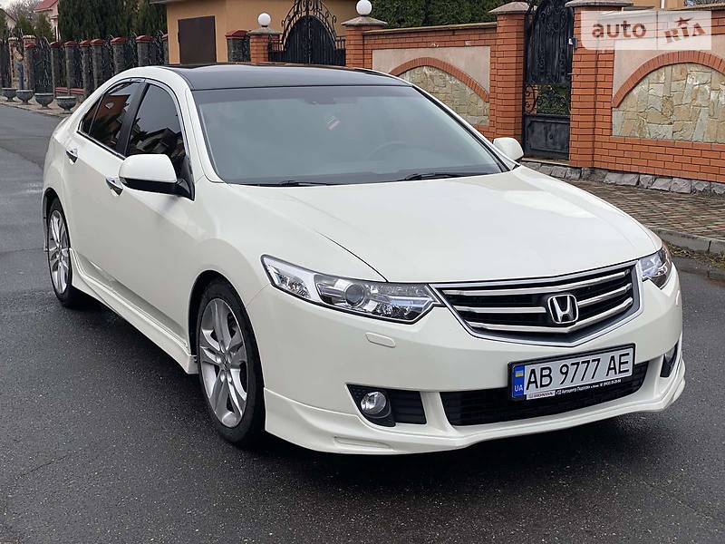 Седан Honda Accord 2010 в Хмельницком