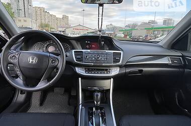 Седан Honda Accord 2015 в Киеве