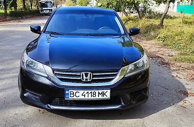 Седан Honda Accord 2014 в 