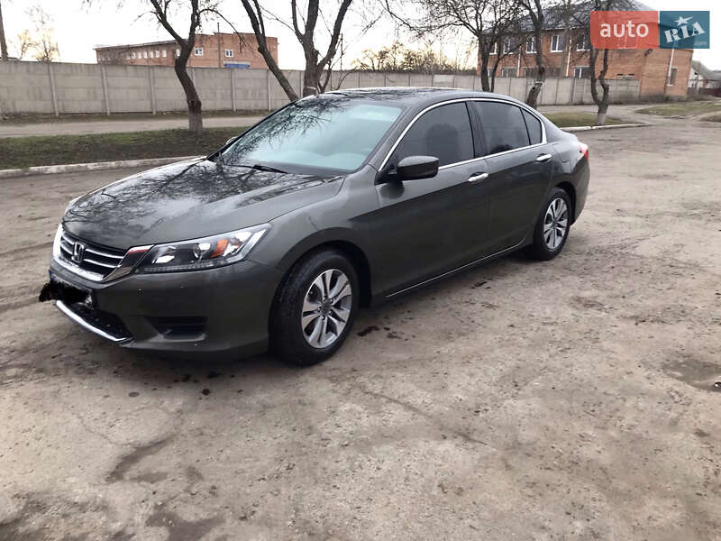 Седан Honda Accord 2014 в Зіньківі