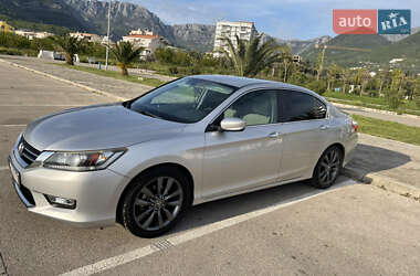 Седан Honda Accord 2013 в Черкассах