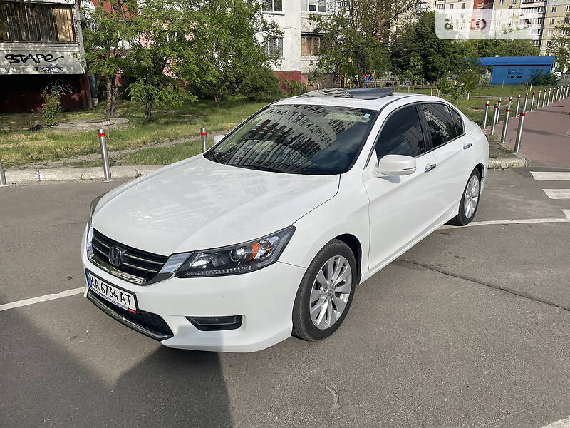 Седан Honda Accord 2015 в Киеве