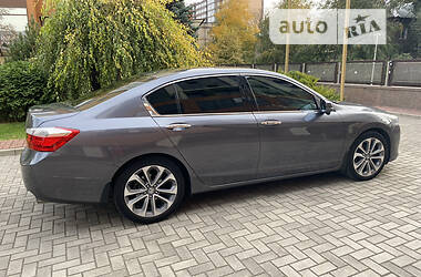 Седан Honda Accord 2013 в Запорожье