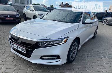 Седан Honda Accord 2019 в 