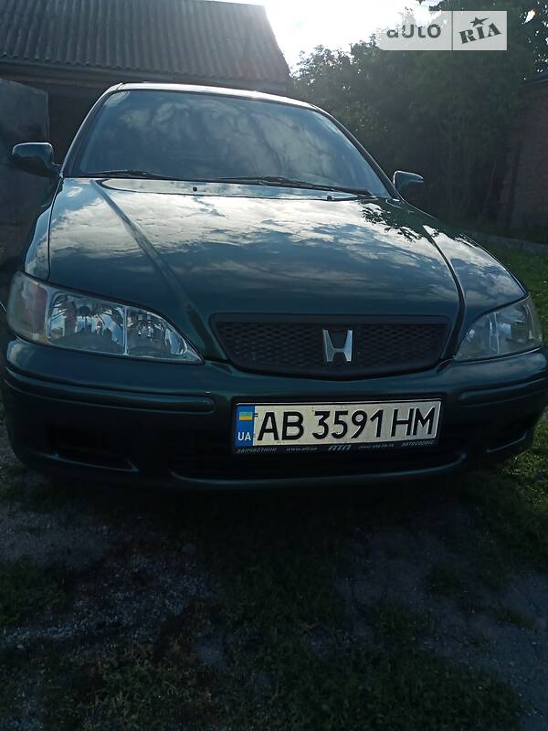 Седан Honda Accord 1999 в Вінниці