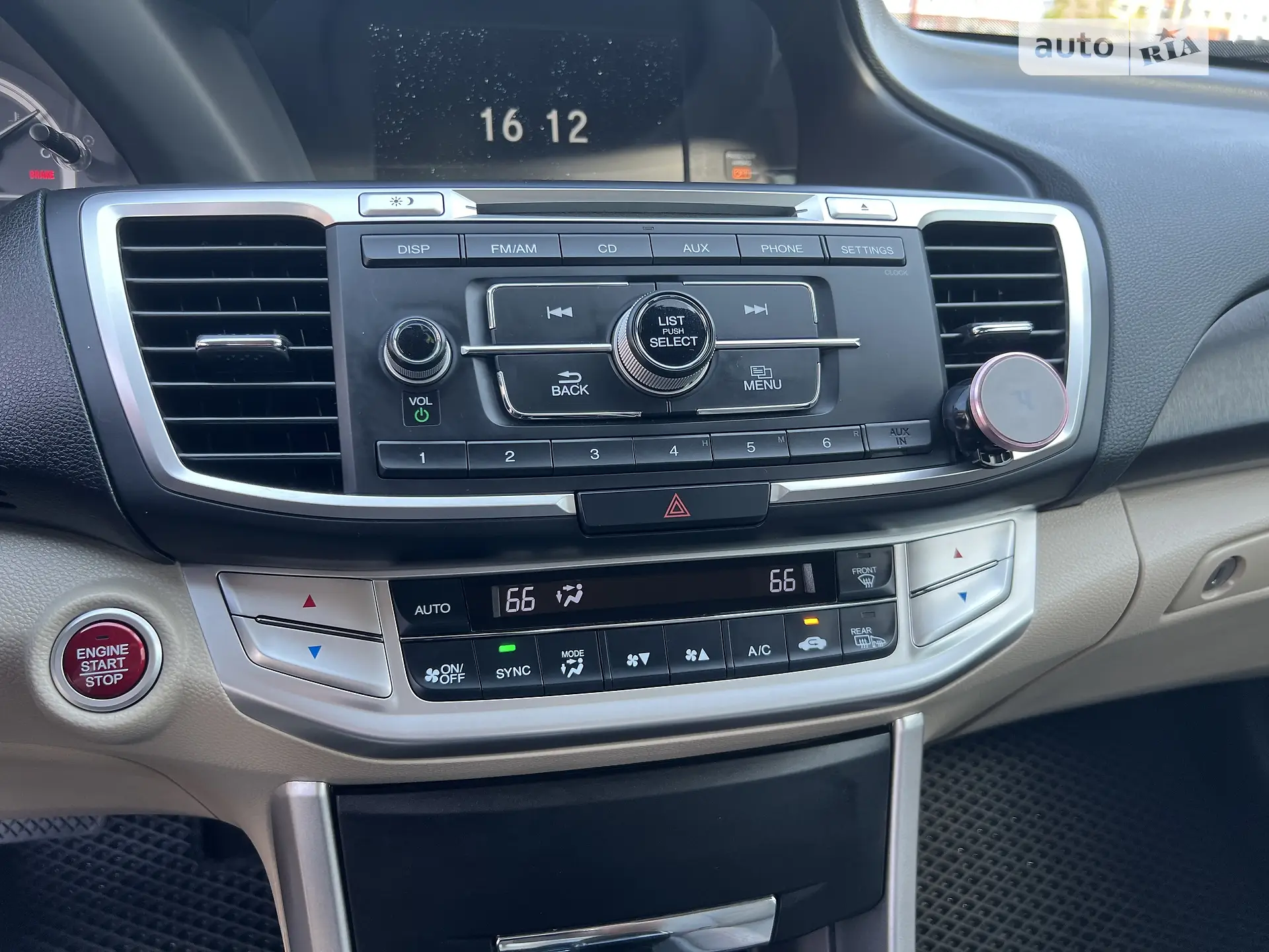 2015 Honda Accord - мініатюра 27