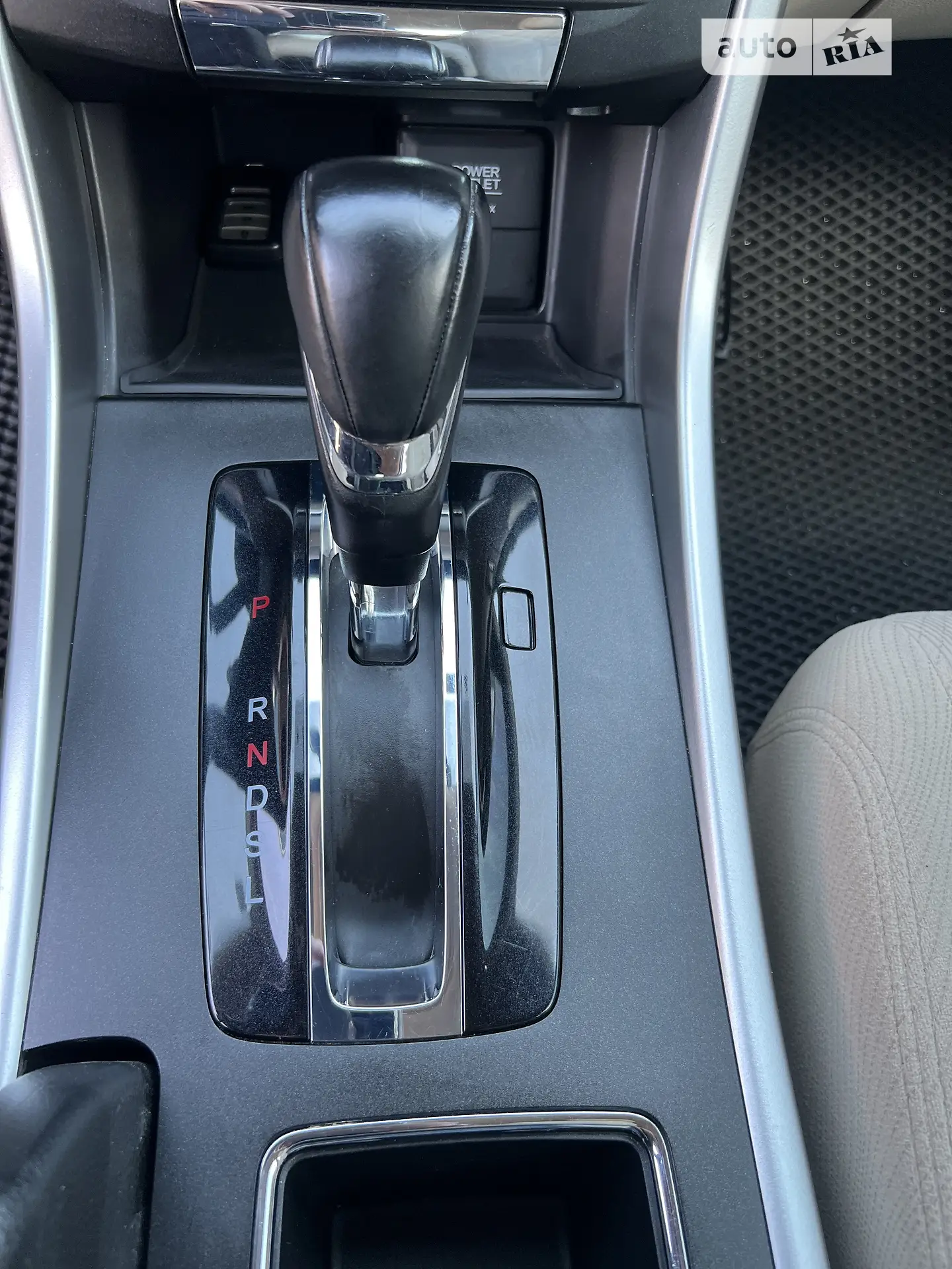 2015 Honda Accord - мініатюра 29