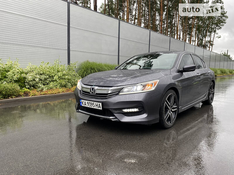 Седан Honda Accord 2016 в Киеве