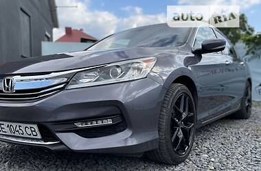 Седан Honda Accord 2017 в Чернівцях