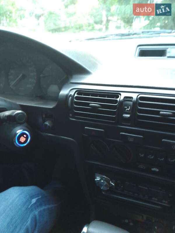 Седан Honda Accord 1990 в Дніпрі