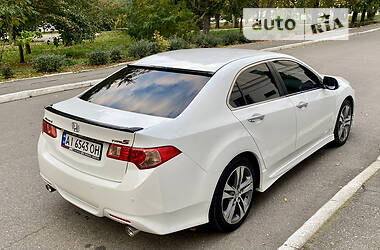 Седан Honda Accord 2012 в 