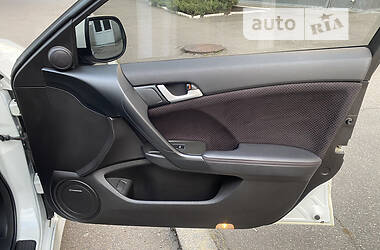 Седан Honda Accord 2012 в 