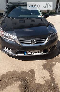 Седан Honda Accord 2015 в Тернополе