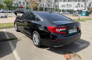 Седан Honda Accord 2018 в Києві