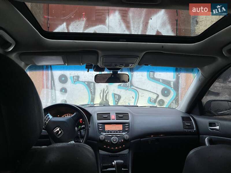 Седан Honda Accord 2005 в Киеве