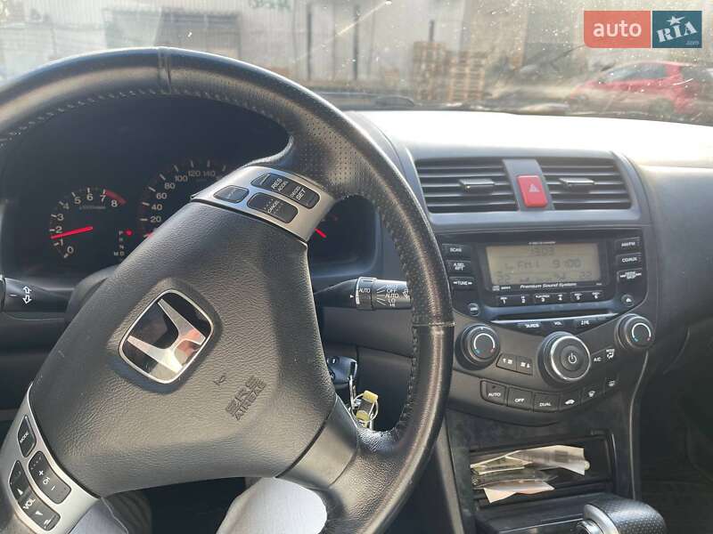 Седан Honda Accord 2005 в Киеве