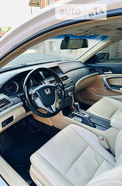 Купе Honda Accord 2008 в 