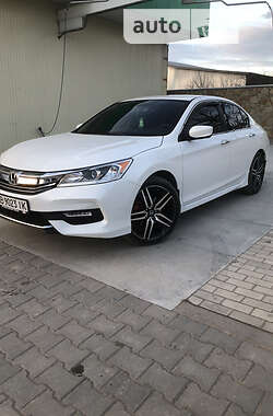 Седан Honda Accord 2016 в Чернівцях