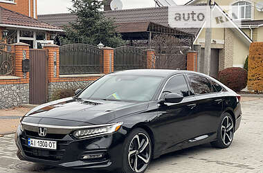 Седан Honda Accord 2018 в 