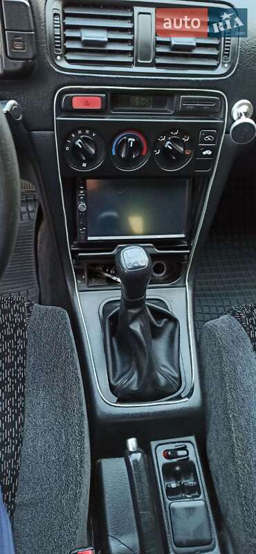 Седан Honda Accord 1995 в Киеве