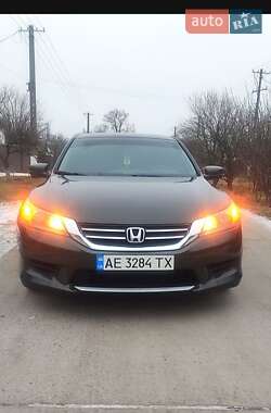 Седан Honda Accord 2014 в Новомосковську