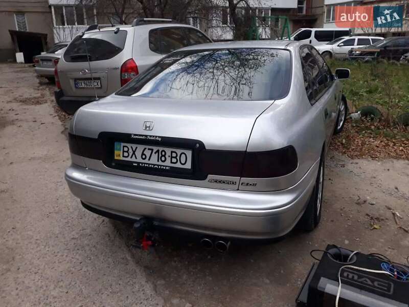 Седан Honda Accord 1995 в Каменец-Подольском