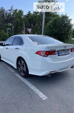 Седан Honda Accord 2011 в 