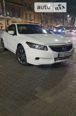 Купе Honda Accord 2010 в 