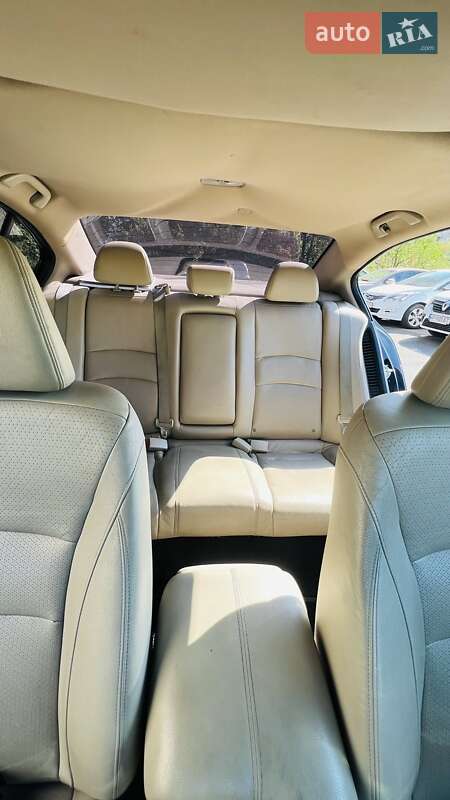 Седан Honda Accord 2014 в Києві
