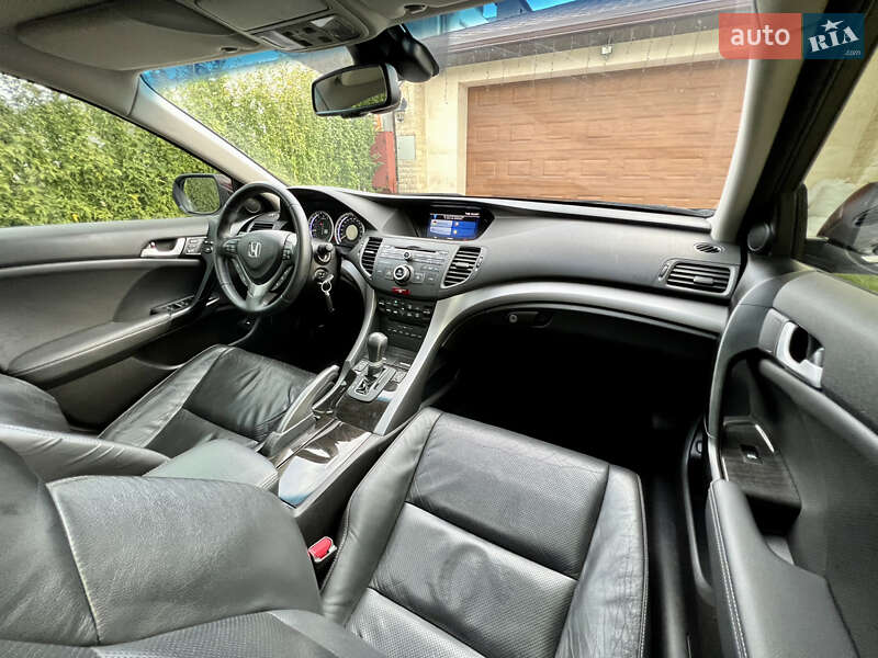 Седан Honda Accord 2011 в Одессе