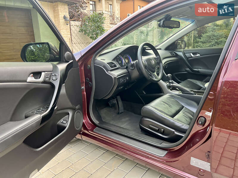 Седан Honda Accord 2011 в Одессе