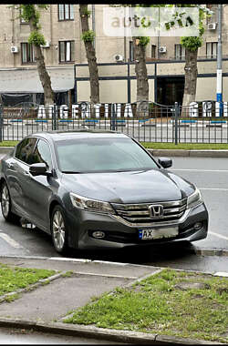 Седан Honda Accord 2014 в 