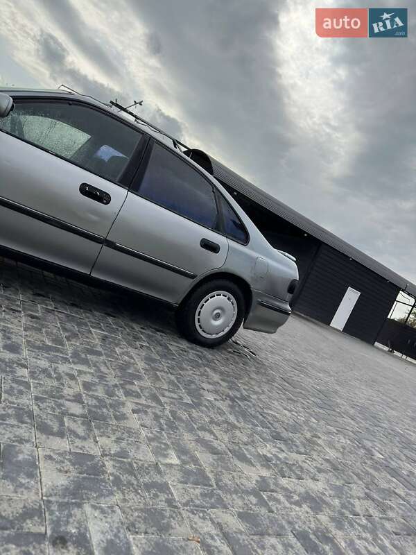 Седан Honda Accord 1995 в Кореці