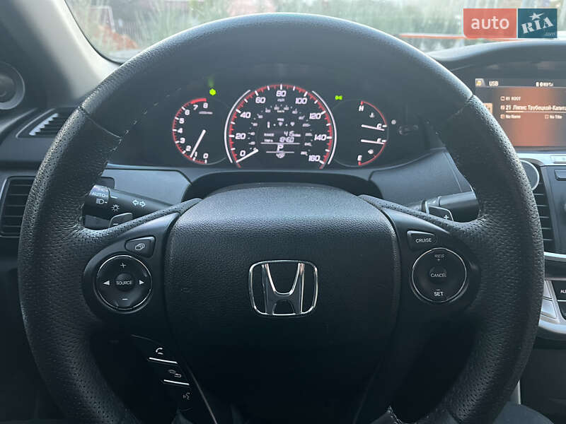 Купе Honda Accord 2013 в Полтаві