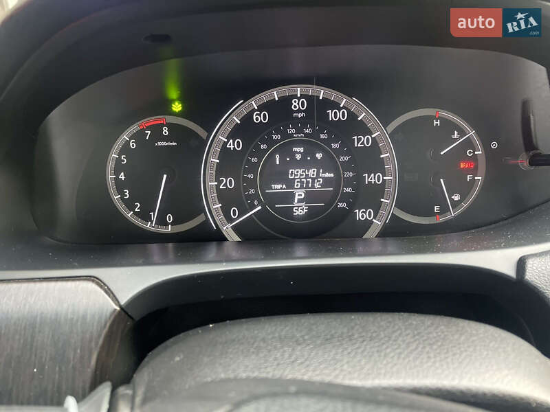 Седан Honda Accord 2013 в Києві