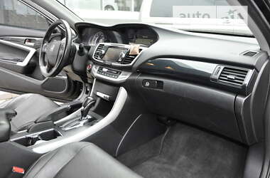 Купе Honda Accord 2015 в 