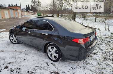 Седан Honda Accord 2011 в Гадяче