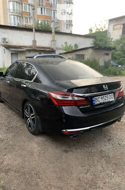 Седан Honda Accord 2016 в Львові